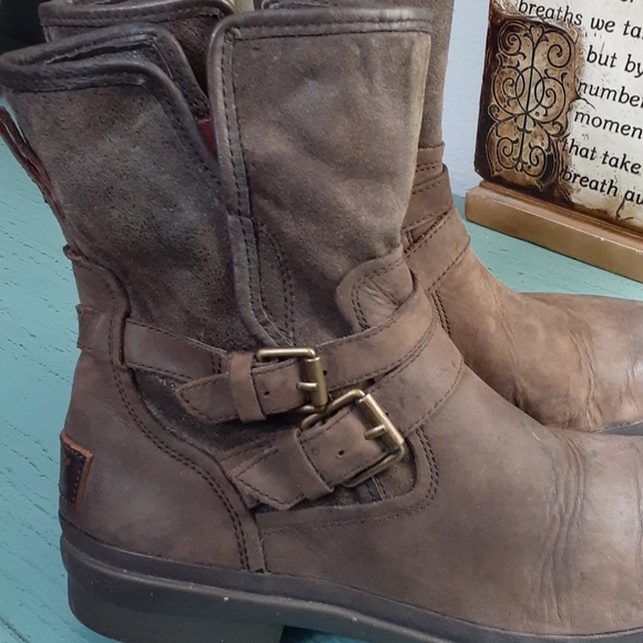 UGG Brown Winter & Rain Boots - Picture 8 of 9
